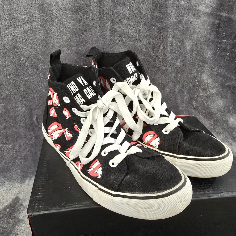 Hot Topic Black and White Ghost Print Sneakers